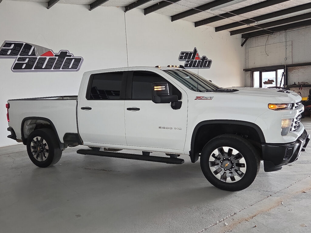 2024 Chevrolet Silverado 2500HD - P2217