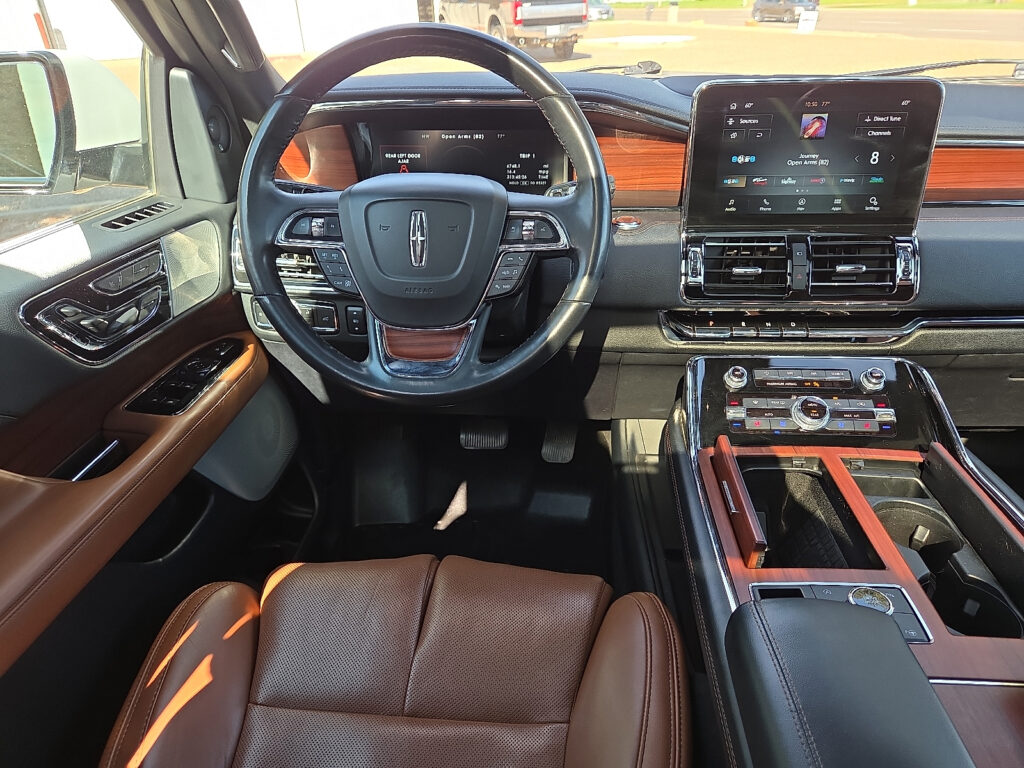 2020 Lincoln Navigator - P2243