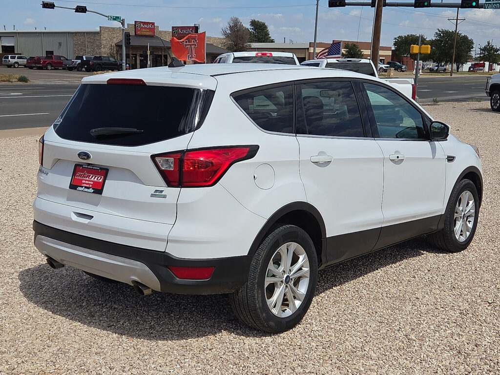 2019 Ford Escape - P2232