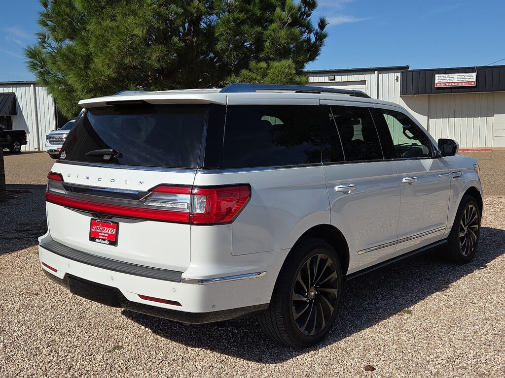 2020 Lincoln Navigator - P2243