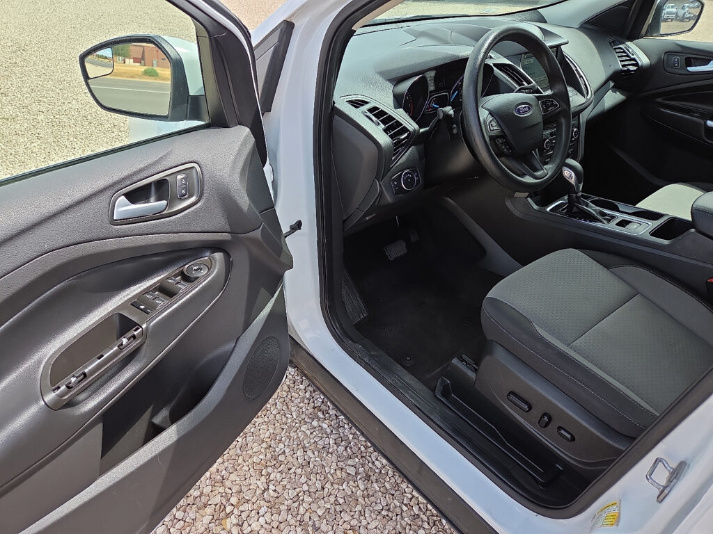 2019 Ford Escape - P2232